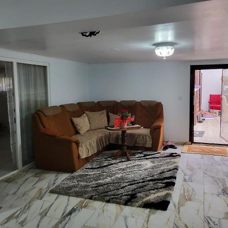 דירות סאטו מארה Apartament Cu Terasa Si Gratar מראה חיצוני תמונה