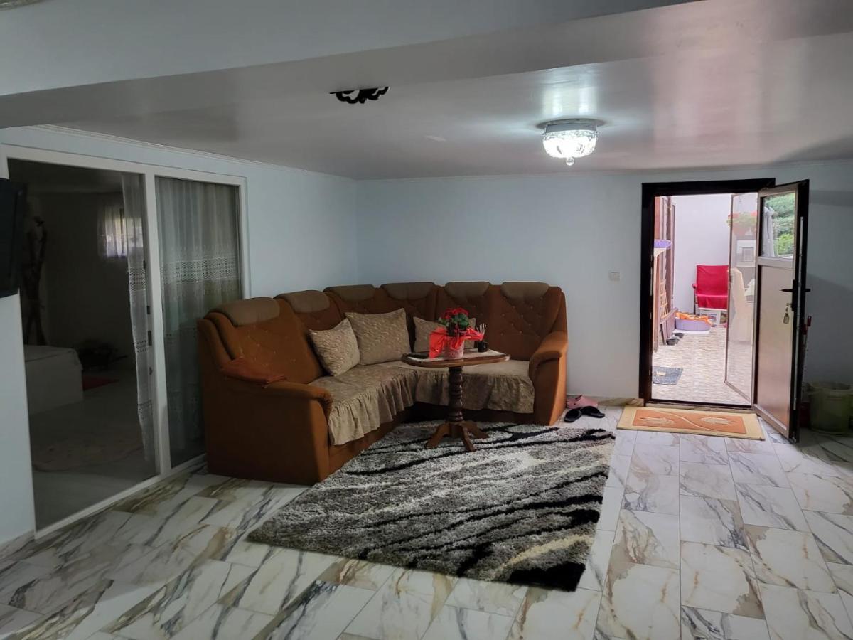 דירות סאטו מארה Apartament Cu Terasa Si Gratar מראה חיצוני תמונה